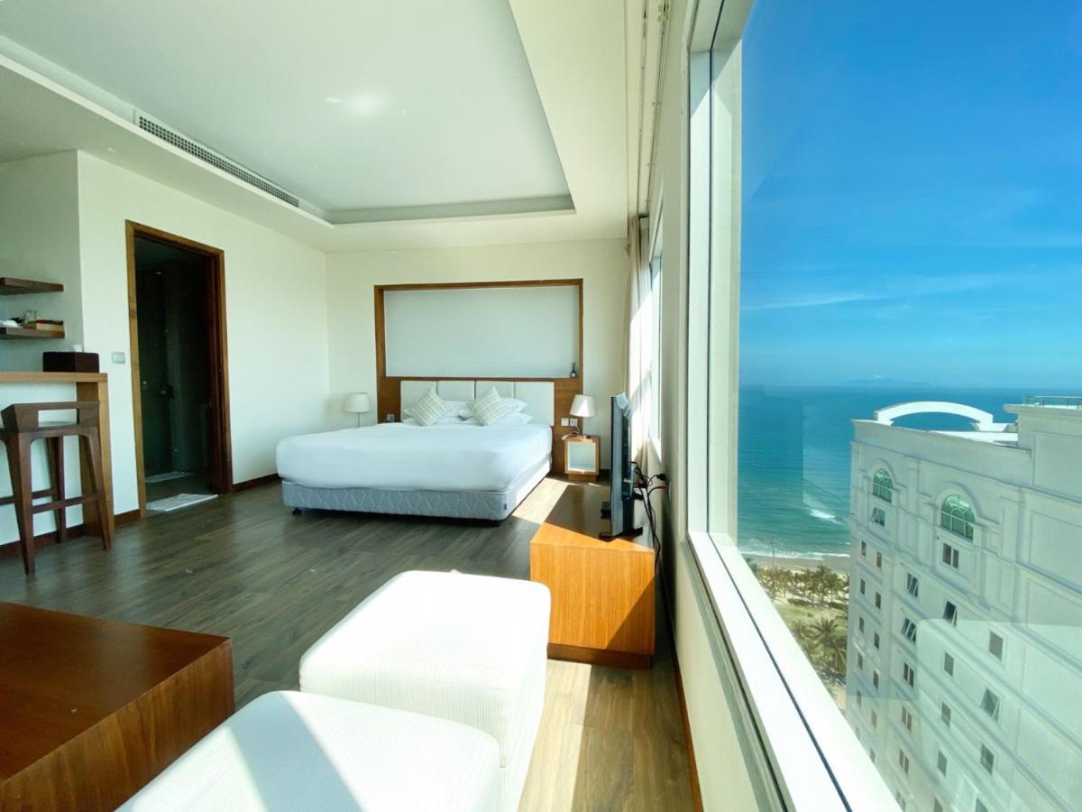 A La Carte Private With Infinity Pool In Aparthotel *